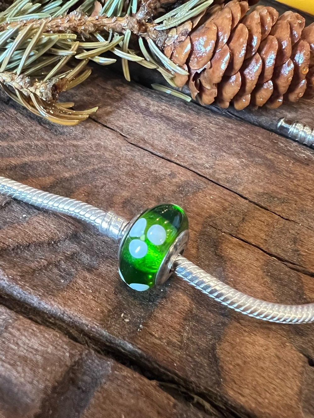 Authentic Vintage Pandora Murano Green Flowers Glass Bead White Flowers